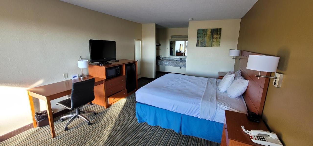 Quality Inn Ashburn Eksteriør bilde